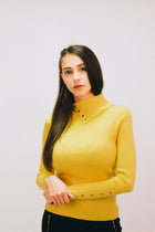 Buttonhole Neck Diver With Buttons