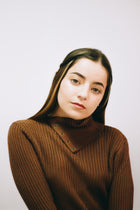 Buttonhole Neck Diver With Buttons