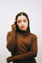 Buttonhole Neck Diver With Buttons