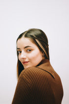 Buttonhole Neck Diver With Buttons