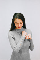 Buttonhole Neck Diver With Buttons