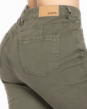 Jean Mom Fit Verde 2036